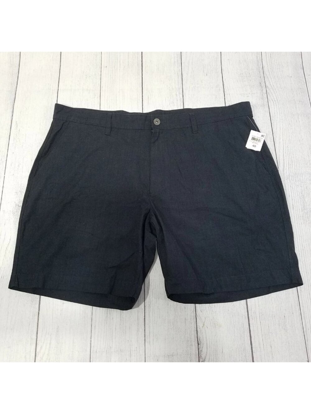 INC International Concepts Shorts Mens Size 40 - SMALL HOLE